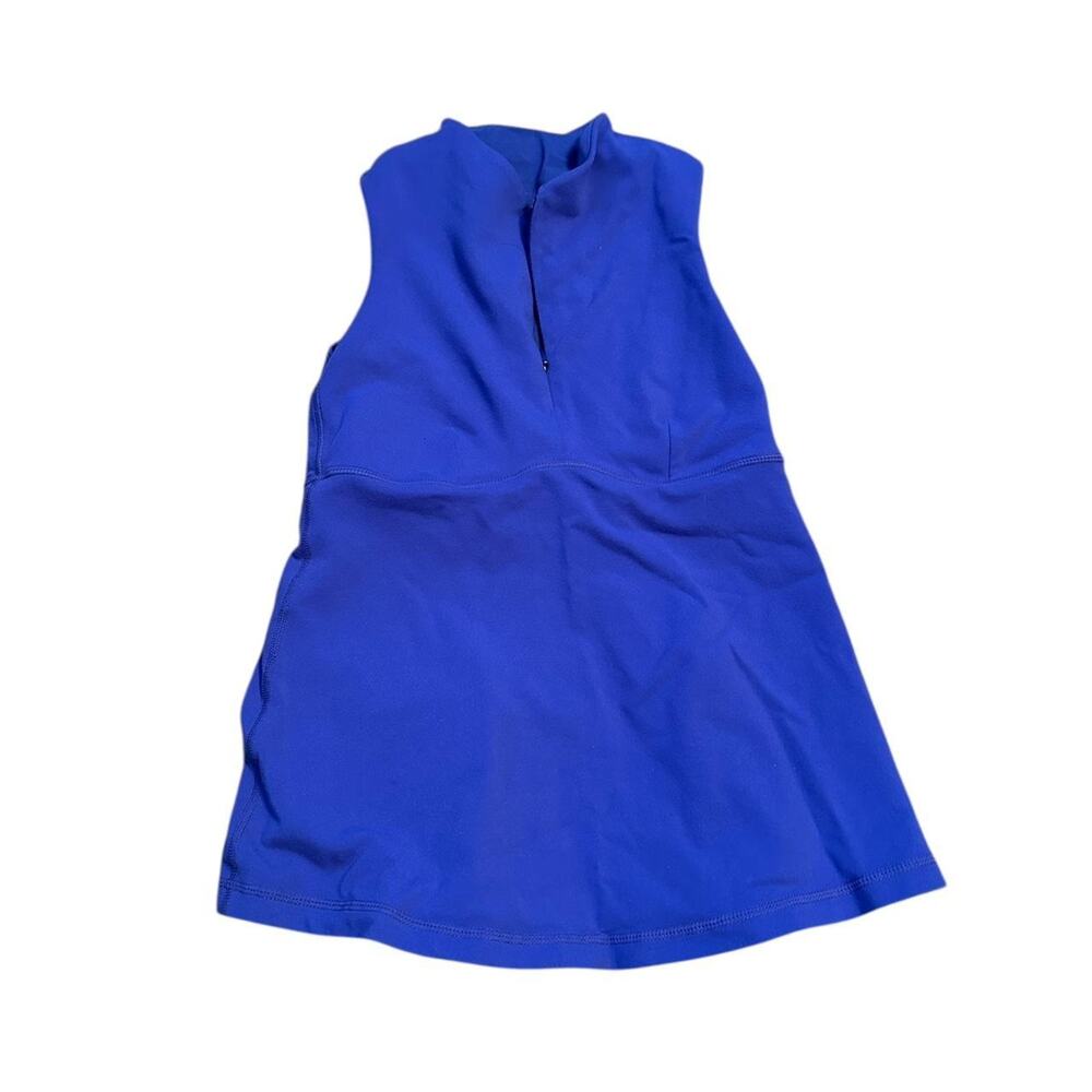 Lululemon top size 6 women, Royal Blue